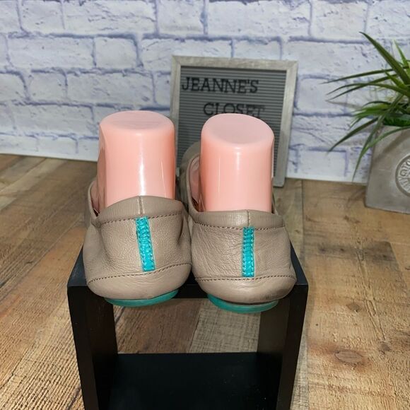 Tieks by Gavrieli Beige Ballet Flats Size 8 Foldabale Leather - Picture 5 of 10